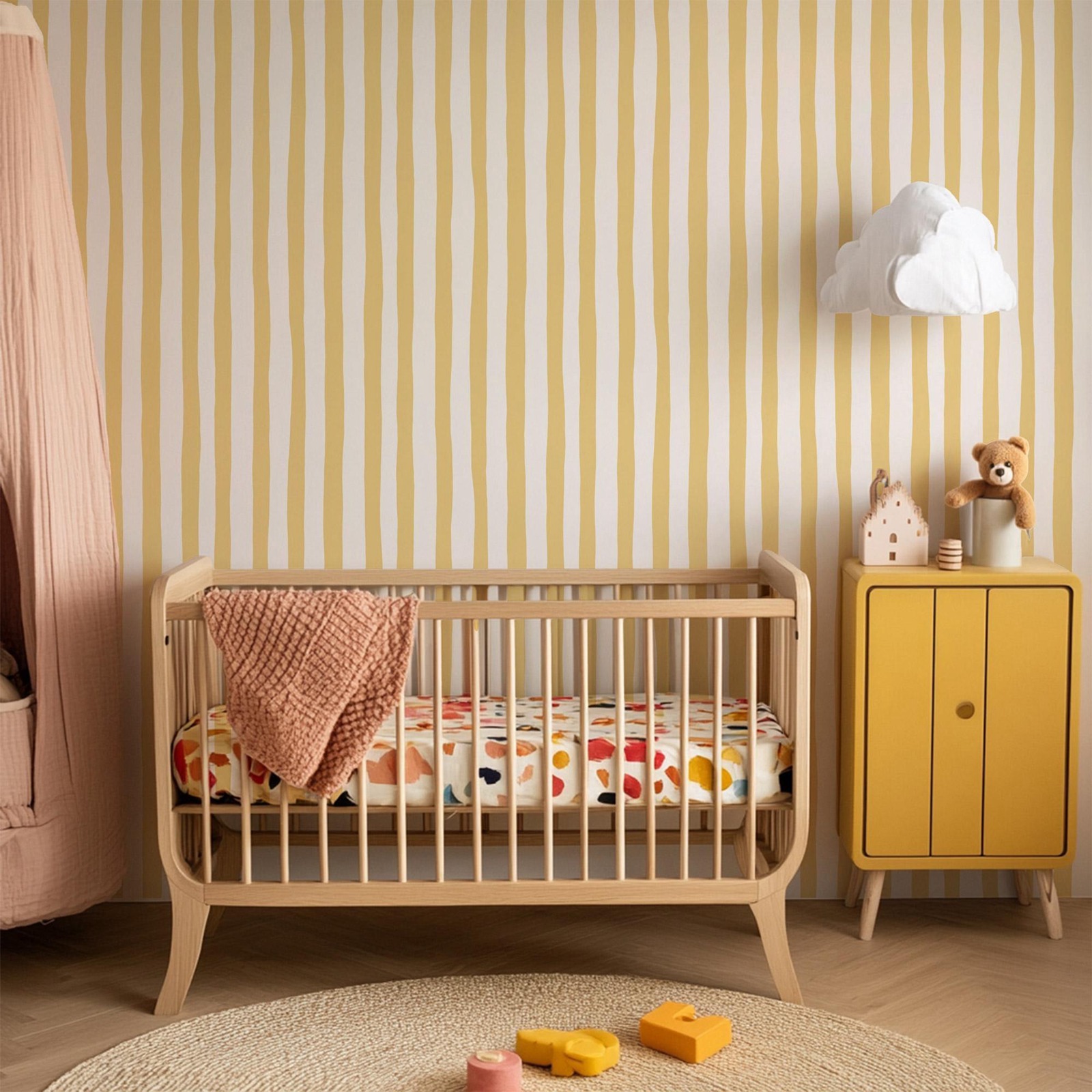 Sunshine Yellow Wobbly Stripes - Baby Nursery Yellow Walls บทวิจารณ์และราคา